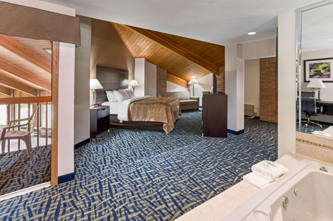 Quality Inn Rochelle Exterior photo